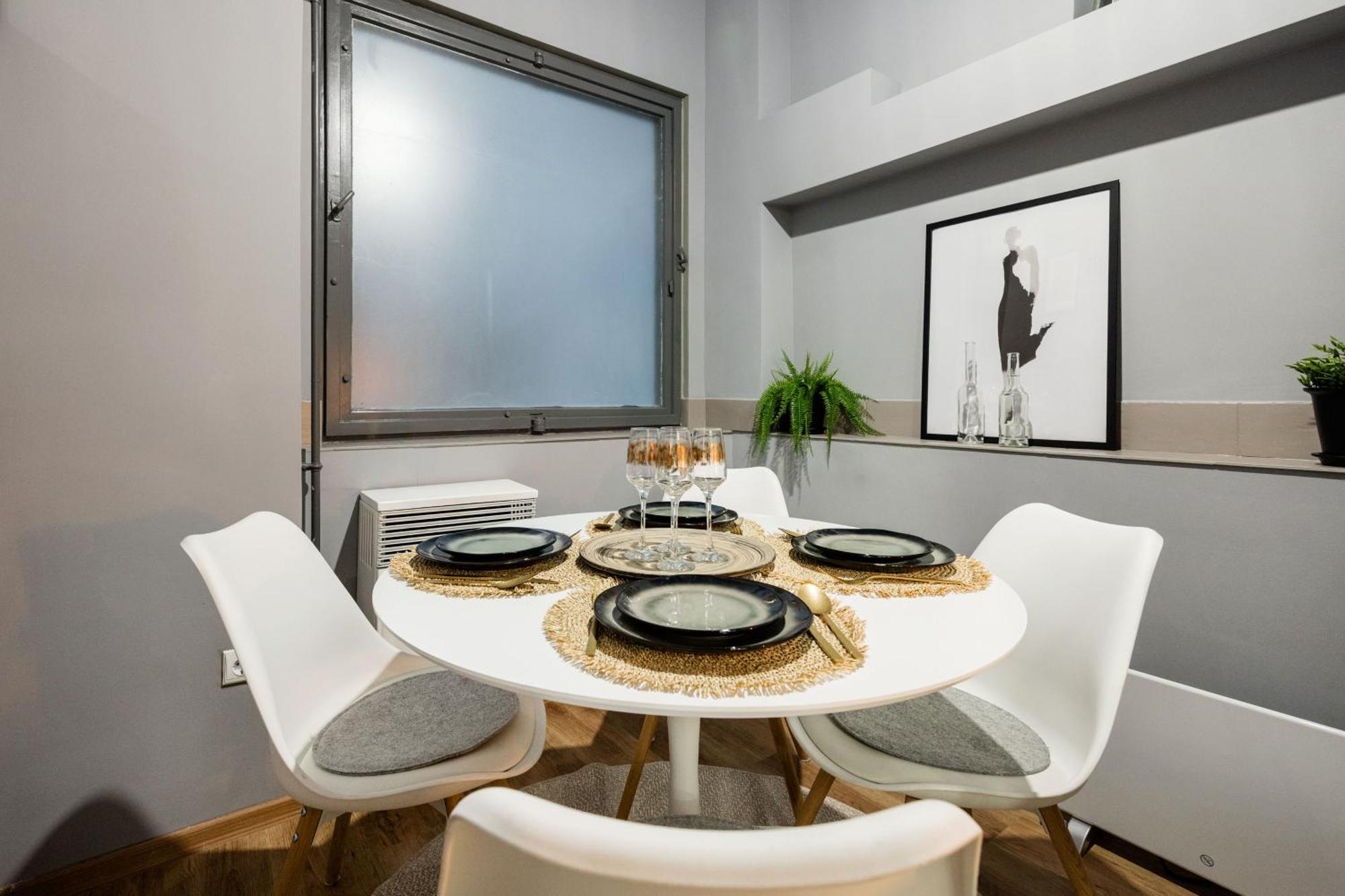 Apartmán & Spacious Near Gozsdu Court, Quiet With Ac *